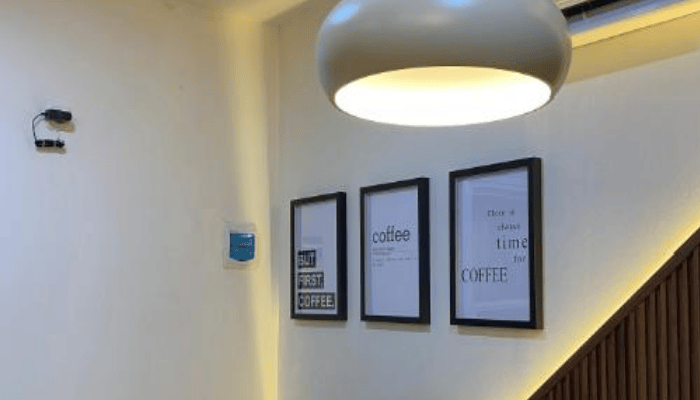 2. cafe difabis dukuh atas, jakarta pusat