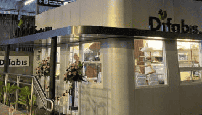 3. cafe difabis dukuh atas, jakarta pusat